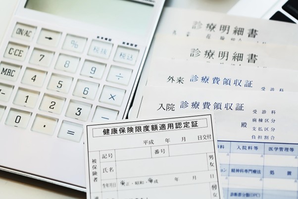 八重歯矯正の治療方法は？気になる費用・期間・痛みについても解説